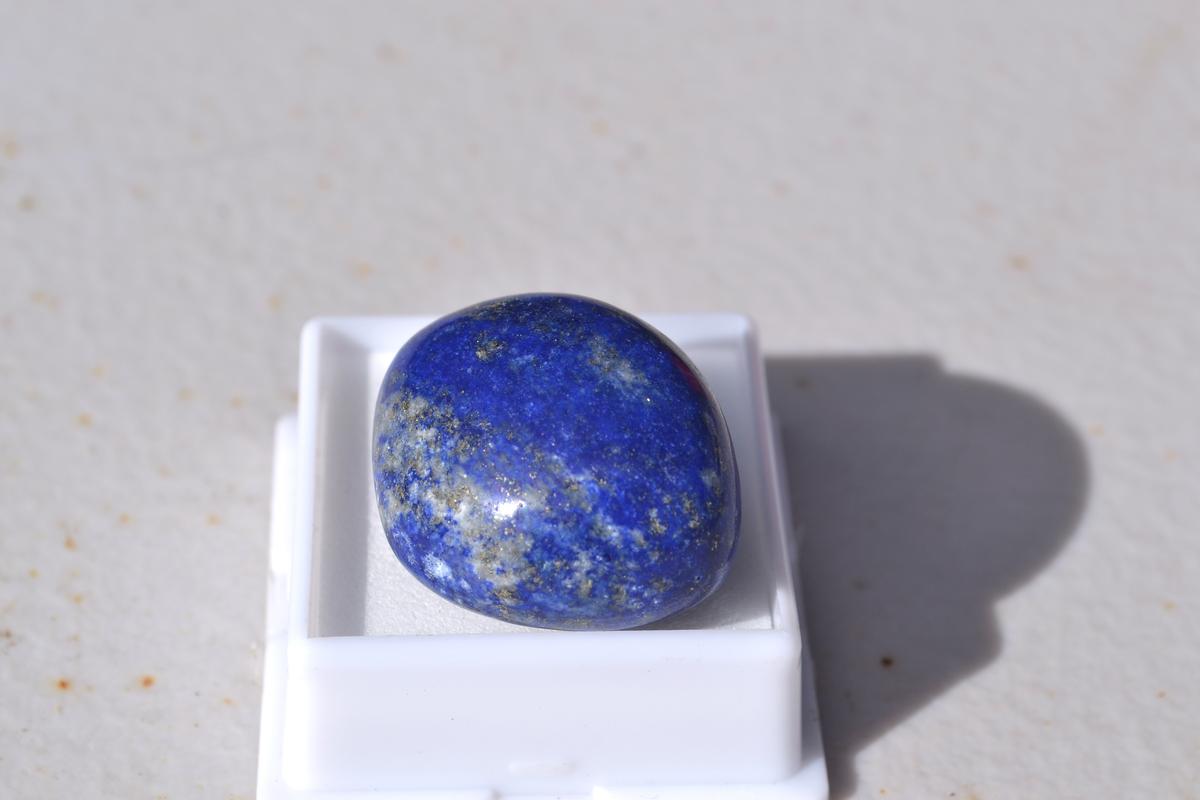 102.81 Carat Fine Lapis Lazuli Chunk