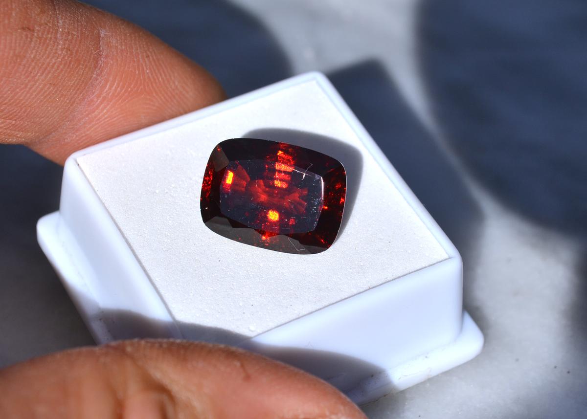 15.10 Carat Cushion Cut Hessonite Garnet