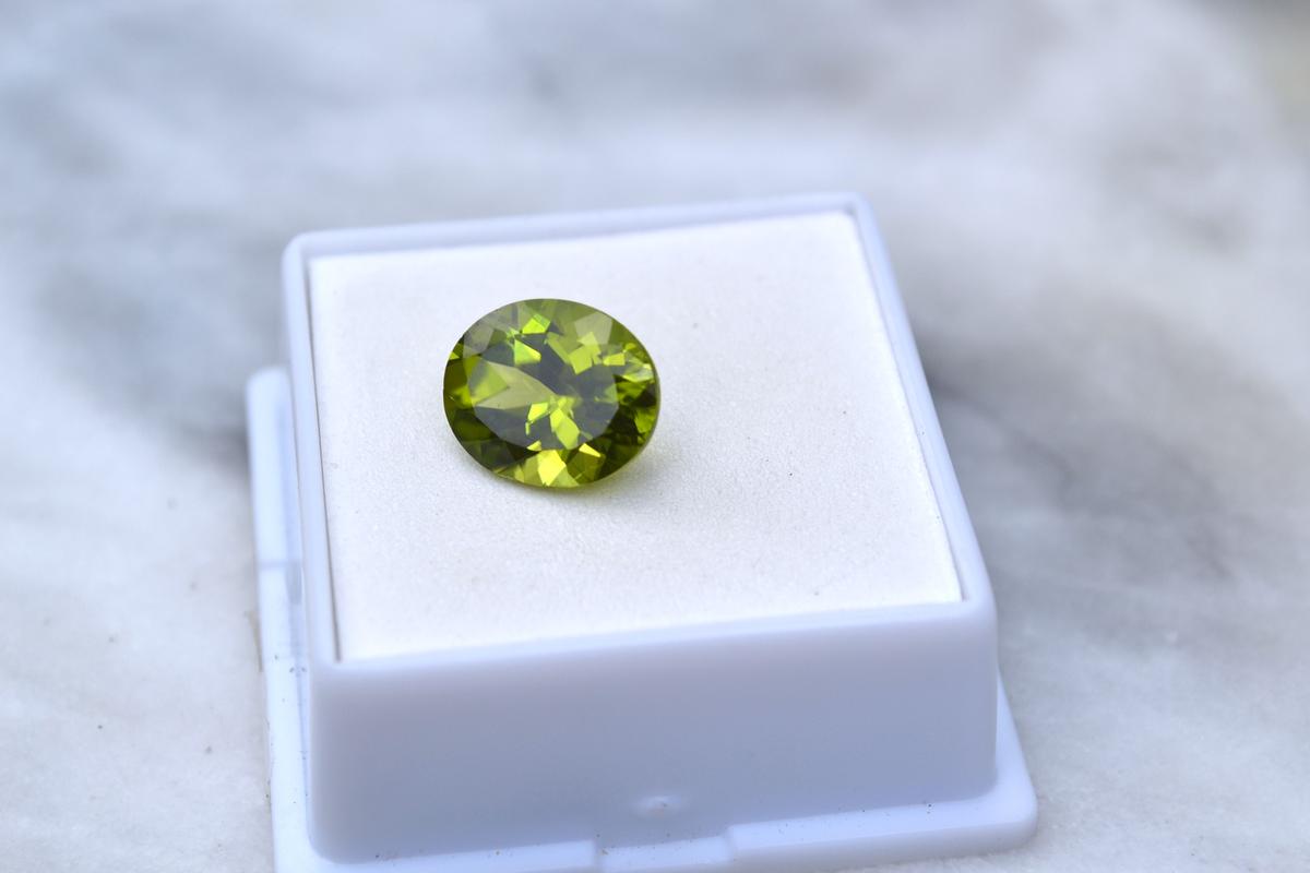 4.94 Carat Oval Cut Peridot