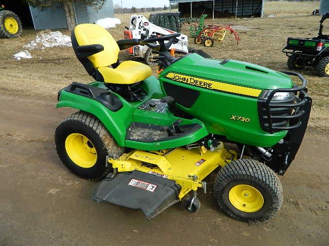 2015 John Deere X730 Riding Lawn Tractor