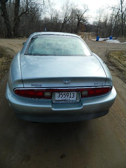 1995 Buick Riviera 2 Dr.