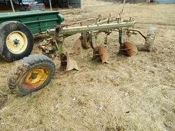 John Deere 3-16 Hydraulic Lift Plow