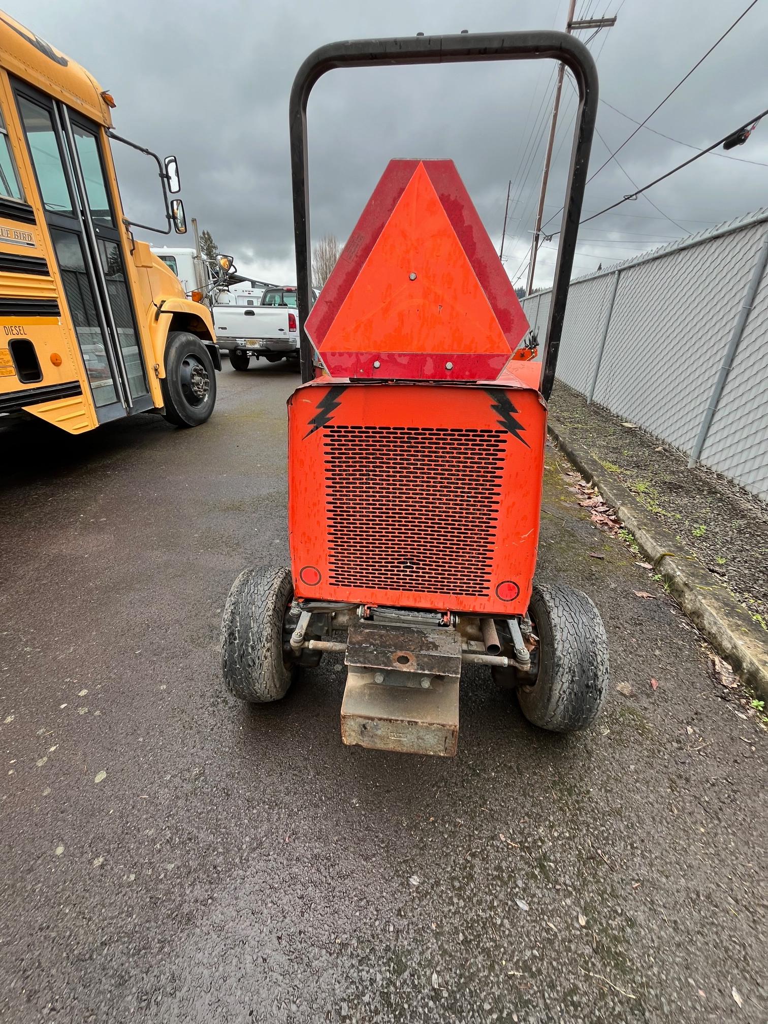 Kubota F2400 four-wheel-drive diesel sweeper with Kabota F3219 sweeper head