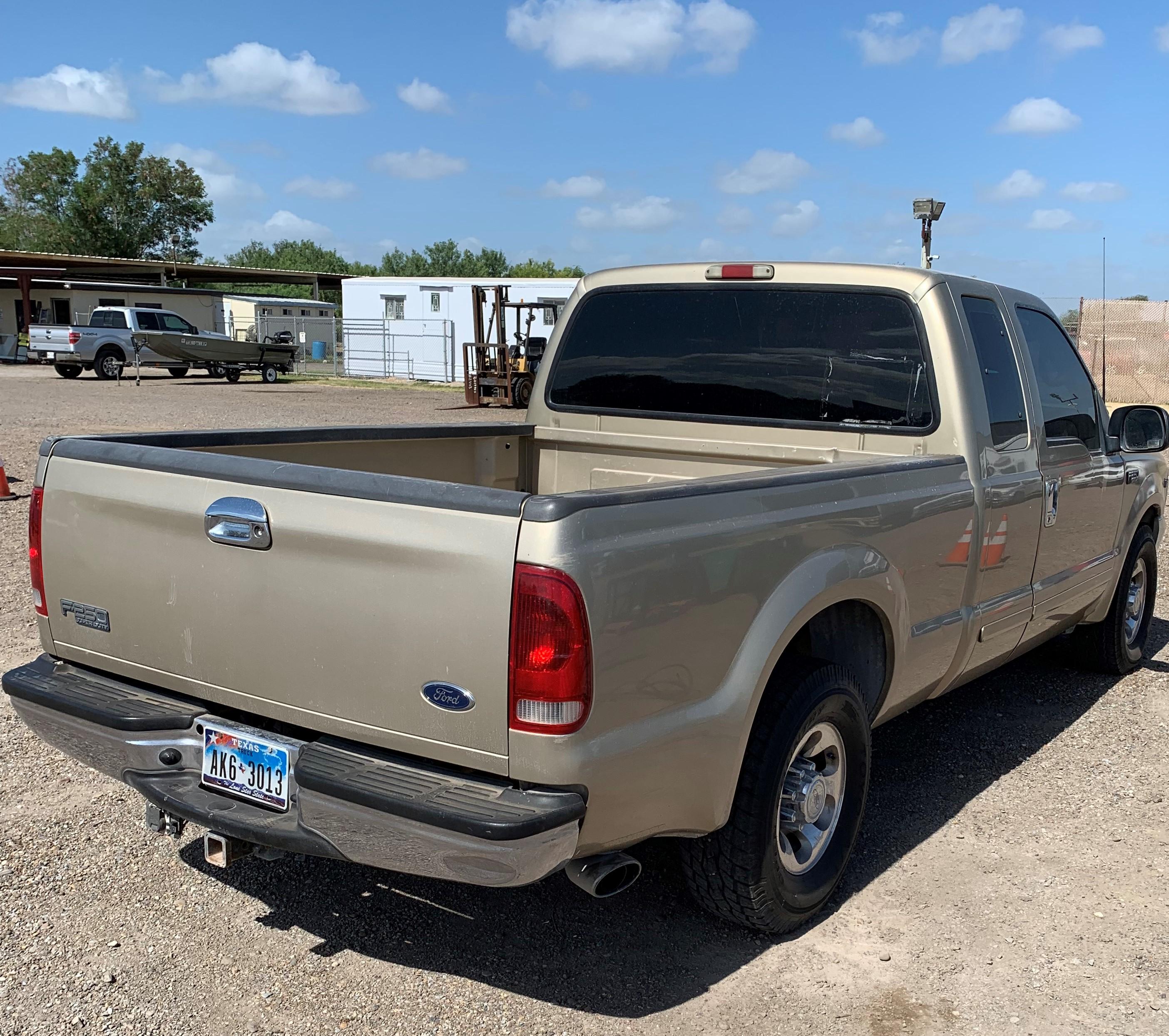 2001 Ford F-250 3/4 Ton Pickup