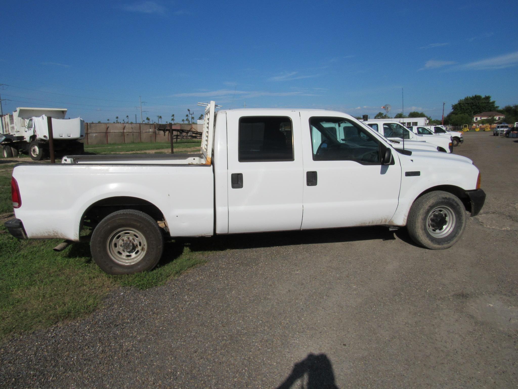 2000 Ford F-250 Crew Cab XL