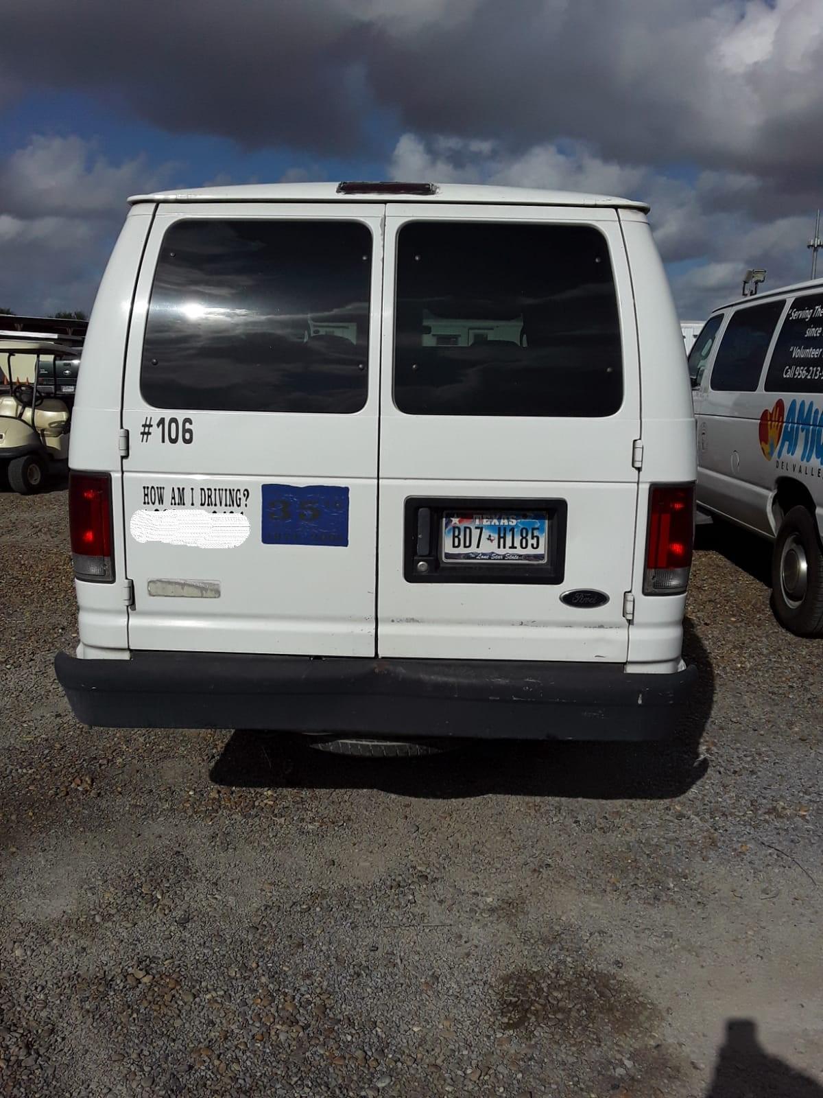 2003 Ford E-350 Extended Passenger Van