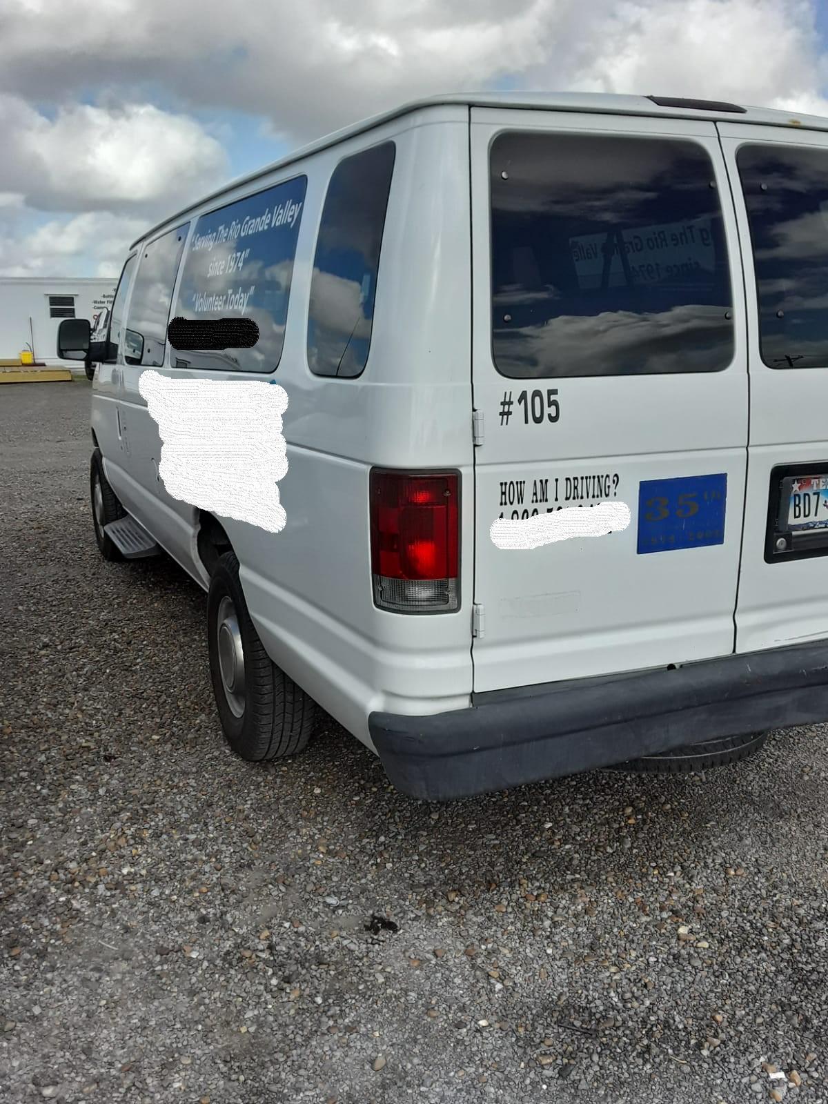 2003 Ford E-350 Extended Passenger Van