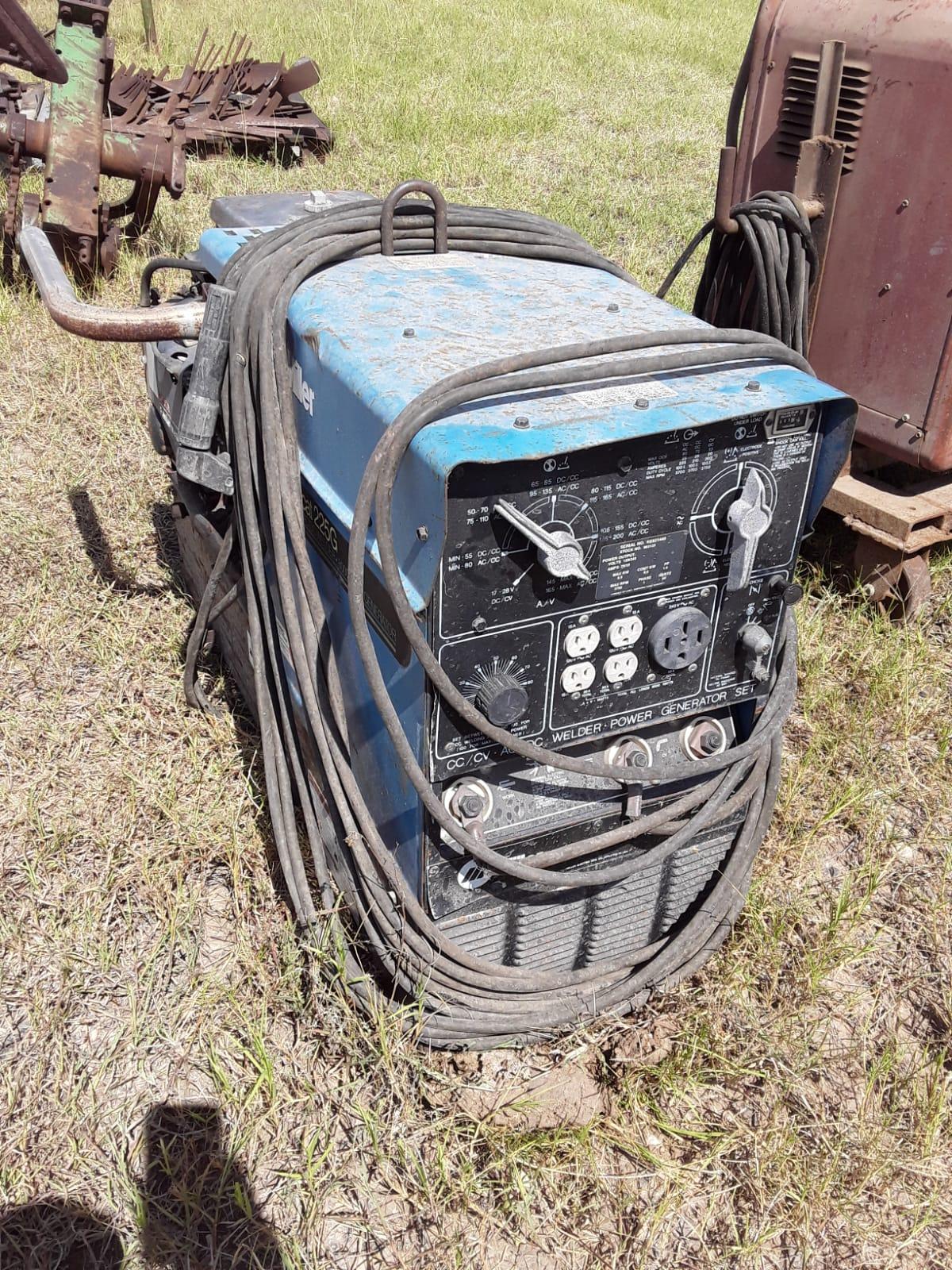 Miller Bobcat 225 Welder