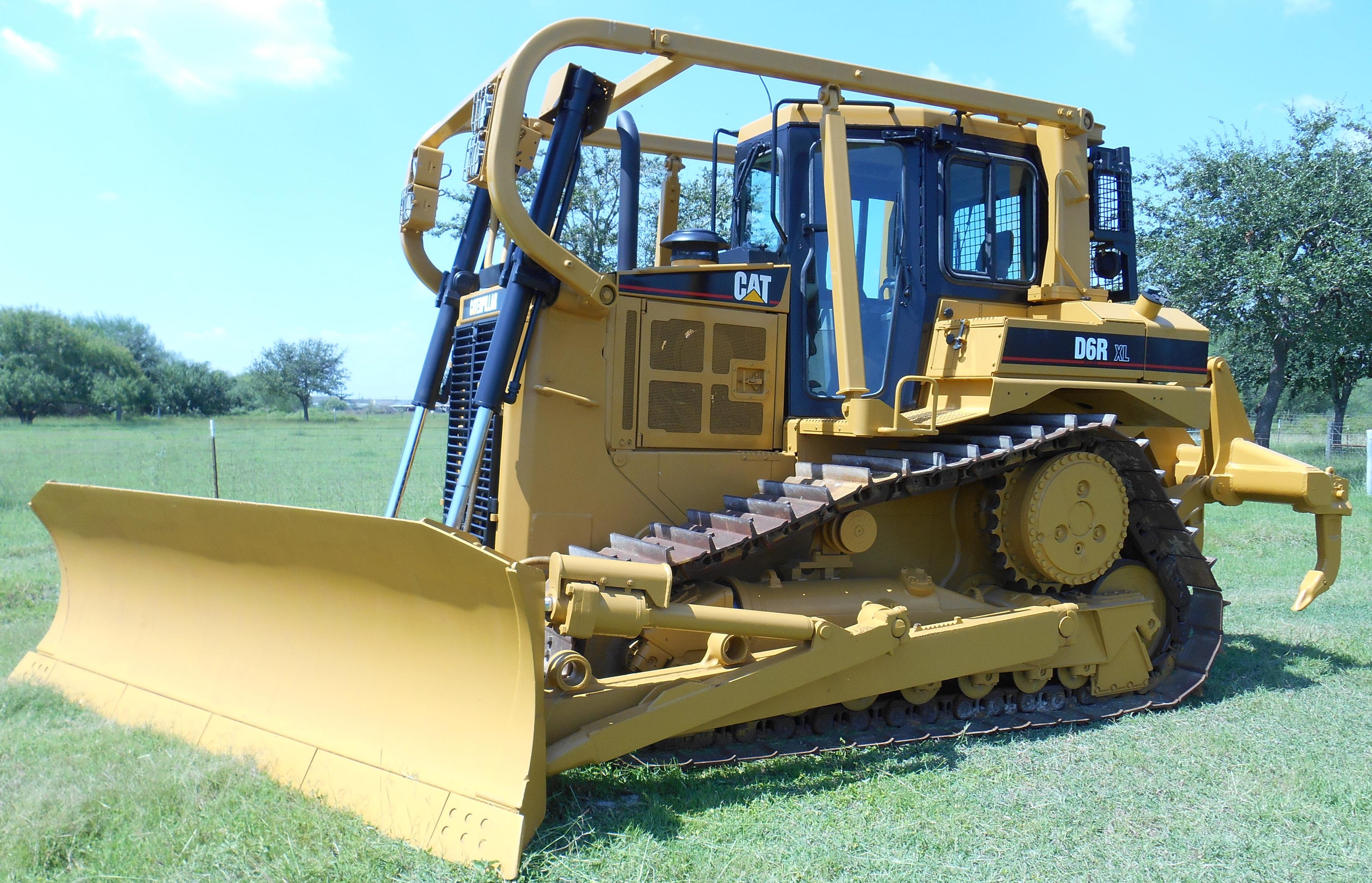 2006 D6R III XL Bulldozer, 3 Shank Ripper