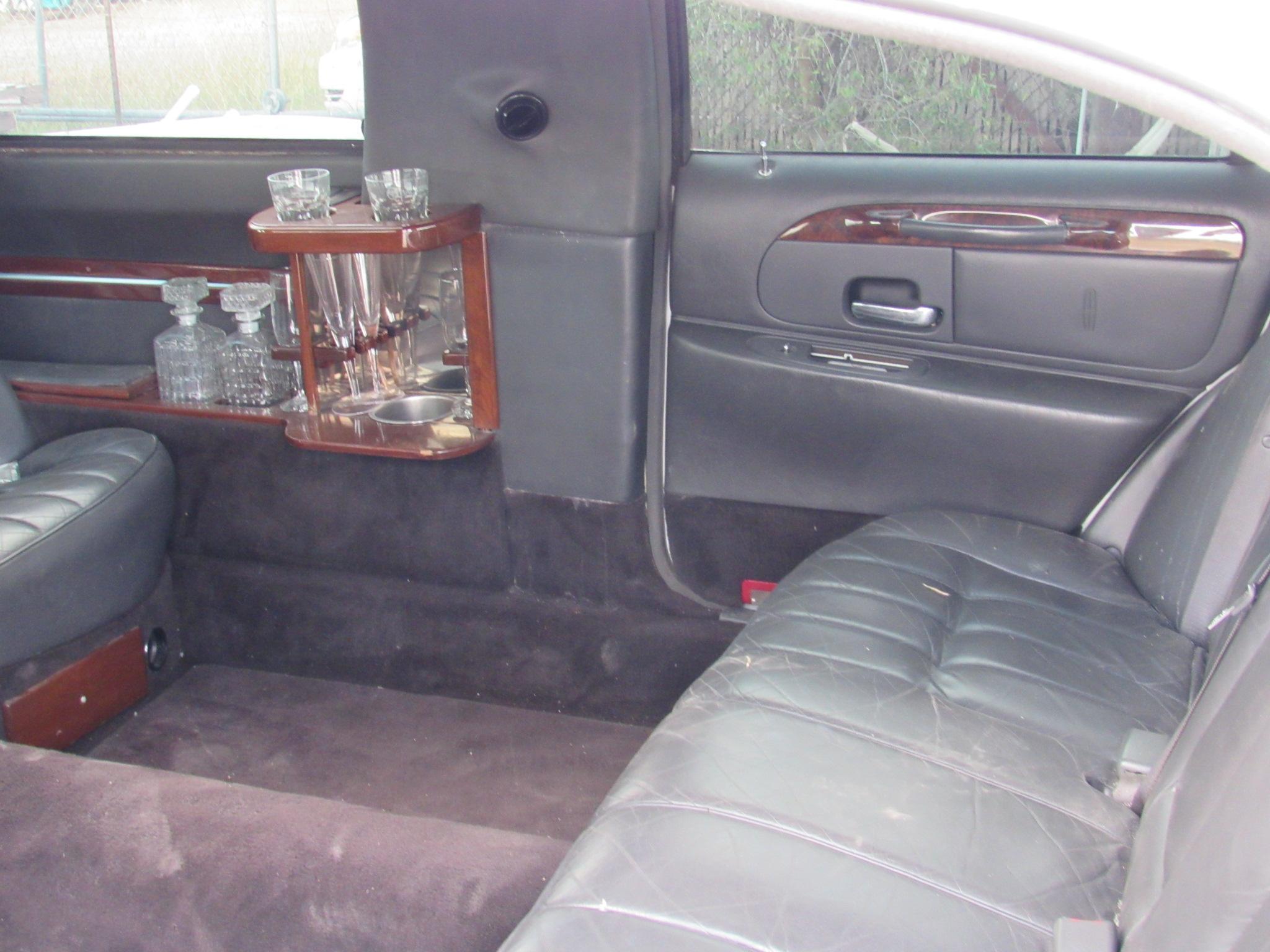 1998 Lincoln Town Car Limousine