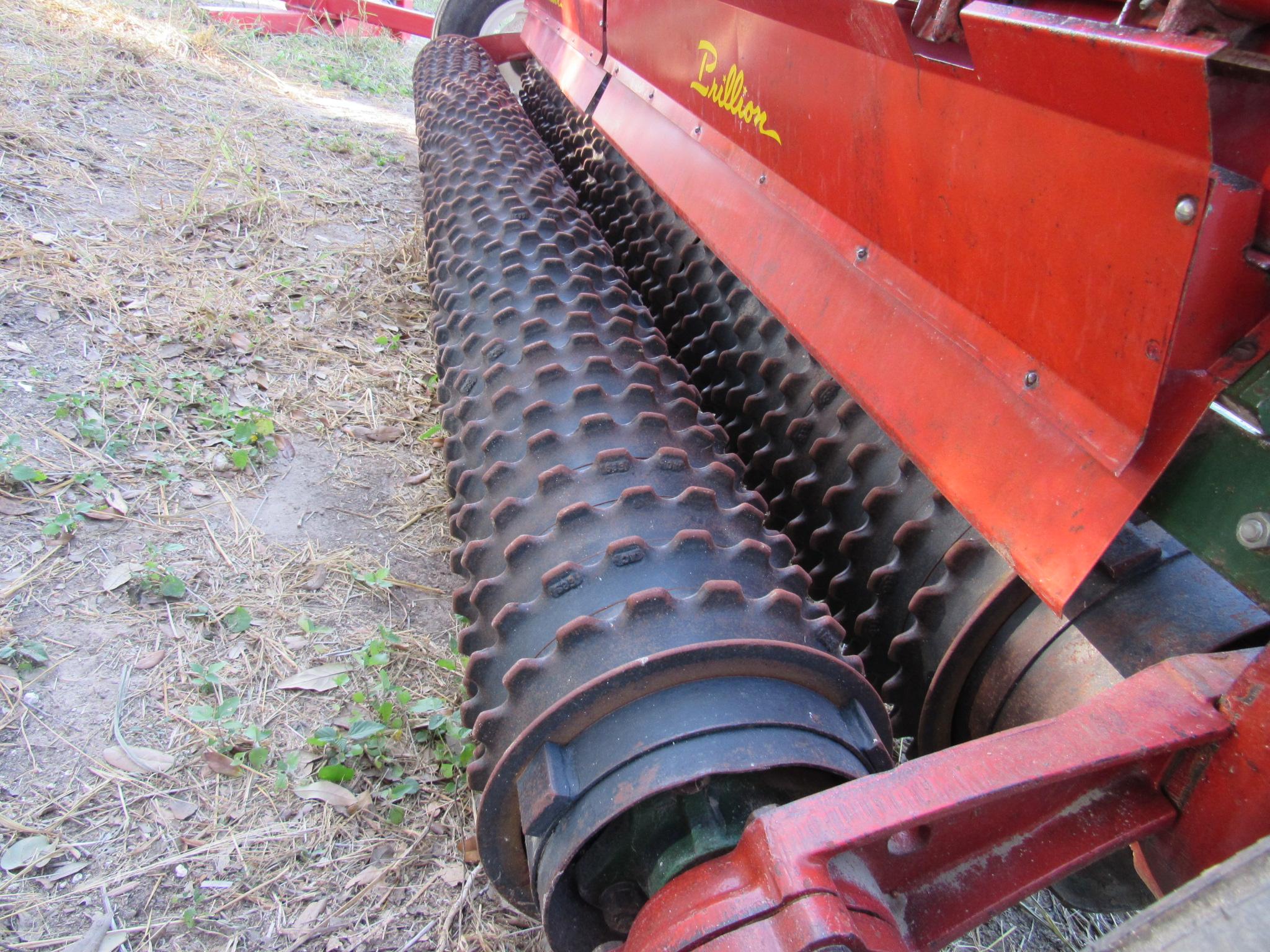 BRILLION SURE STAND SEEDER