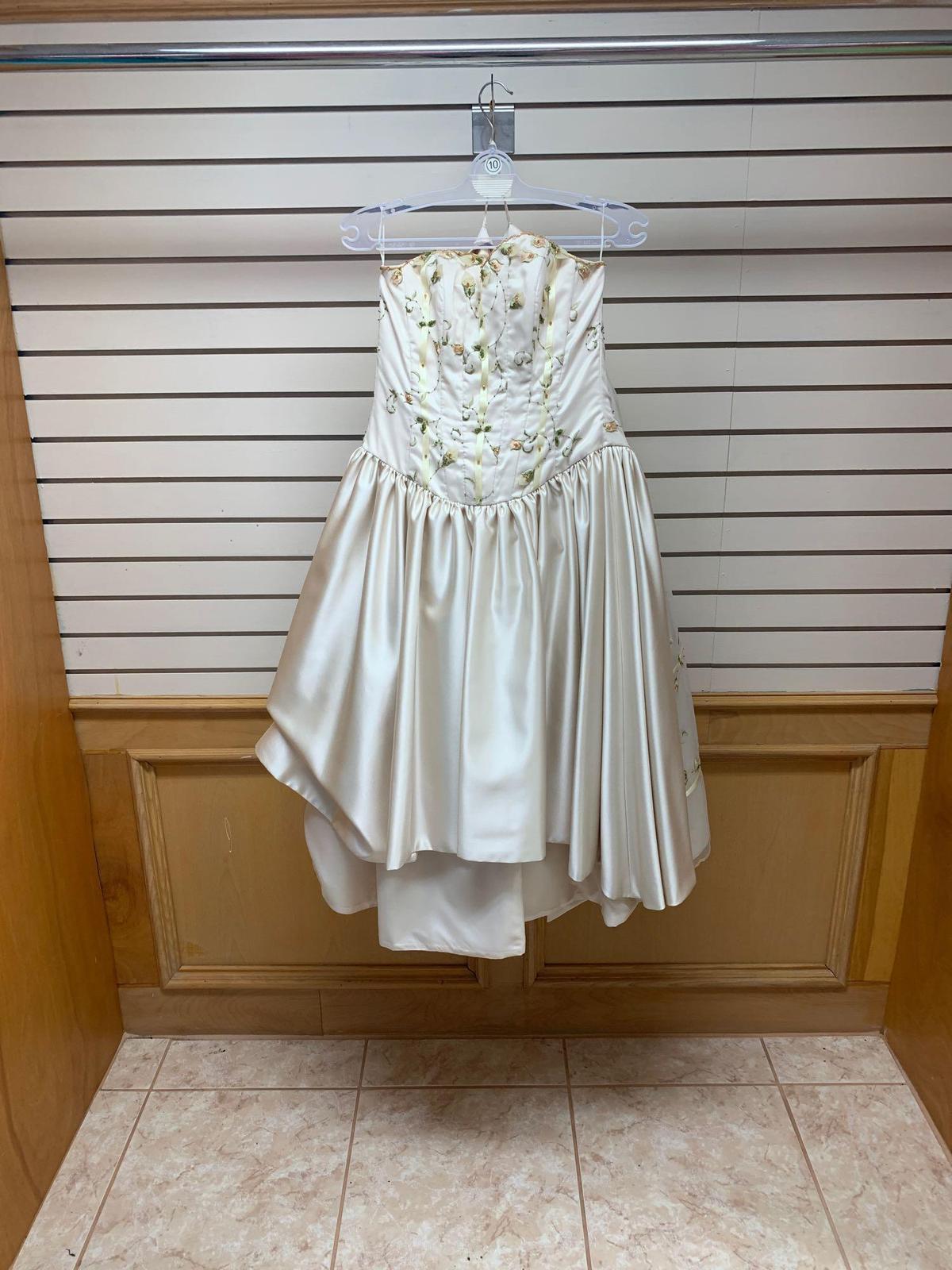 ???? Beige Dress, Size ??