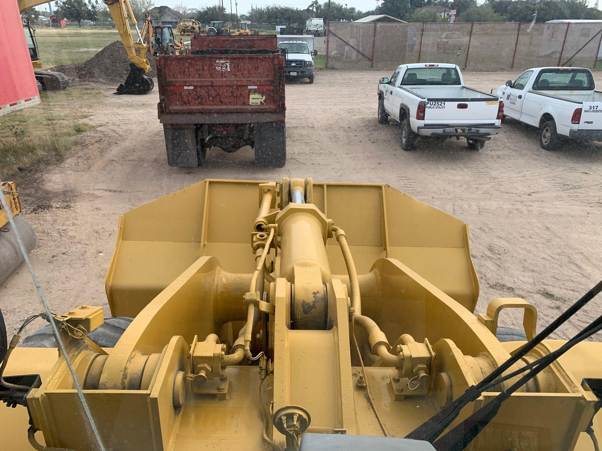 2000 CATERPILLAR 962G WHEEL LOADER