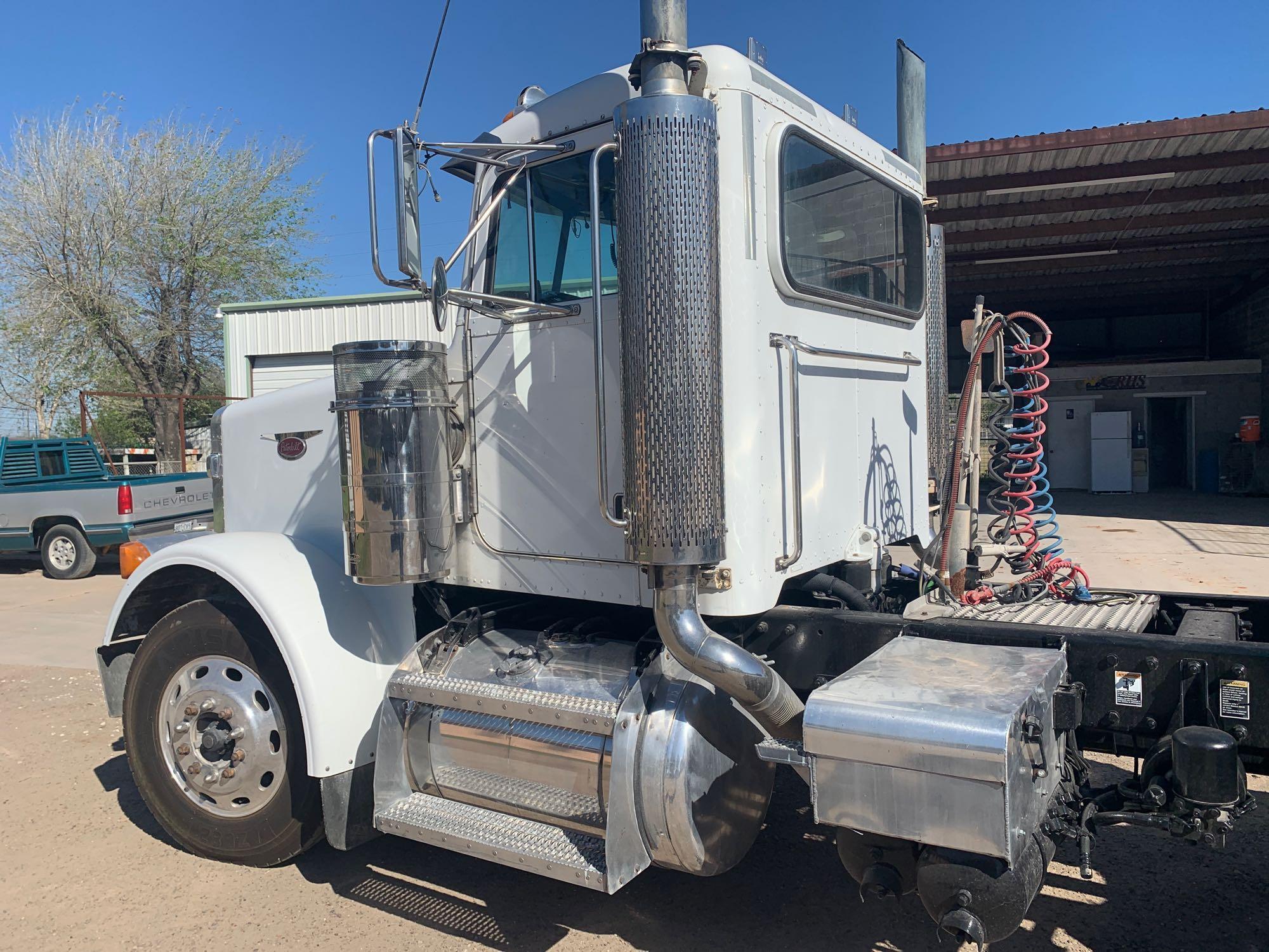 2005 Peterbilt 378 Truck, VIN # 1XPFDU9X25D840852