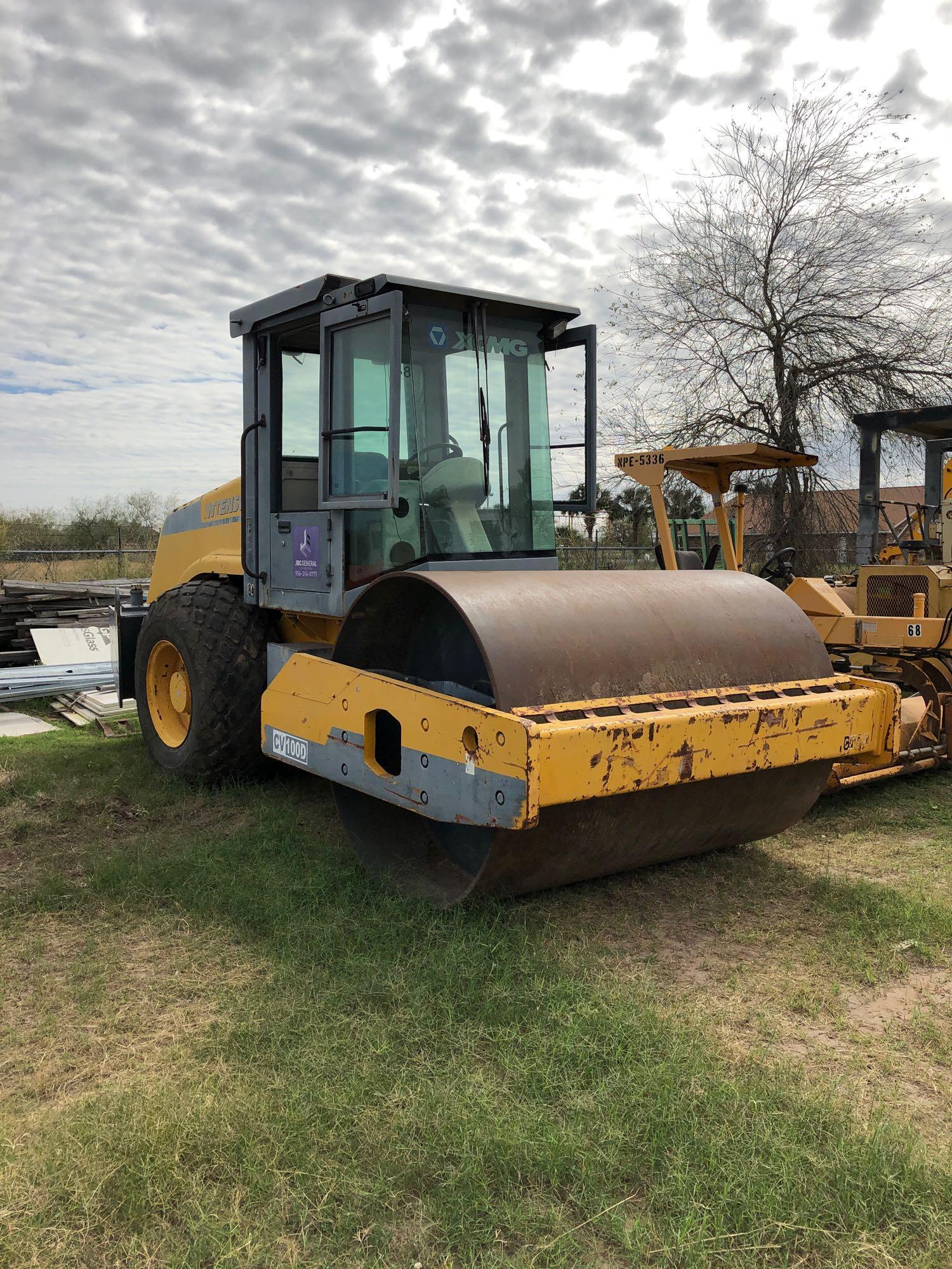 2004 Intensus CV100D Vibratory Compactor