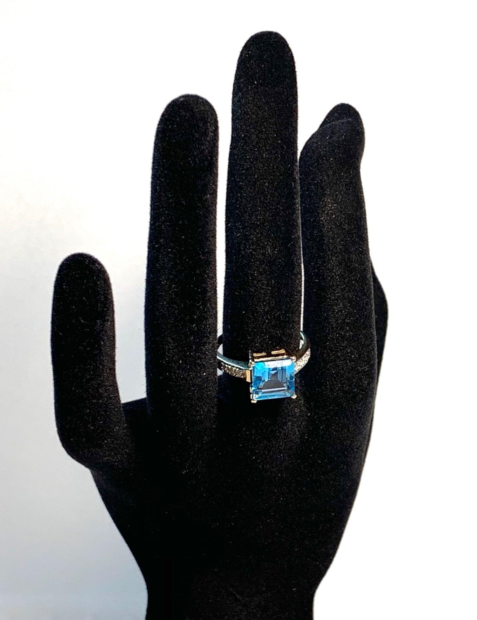 GORGEOUS WOMEN 10K SOLID YELLOW GOLD 3 CTW SWISS BLUE TOPAZ AND DIAMONDS SIZE 7 DESIGNER RING