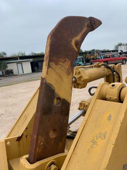 Caterpillar D9 4-Barrel Ripper with Single Shank & Bracket