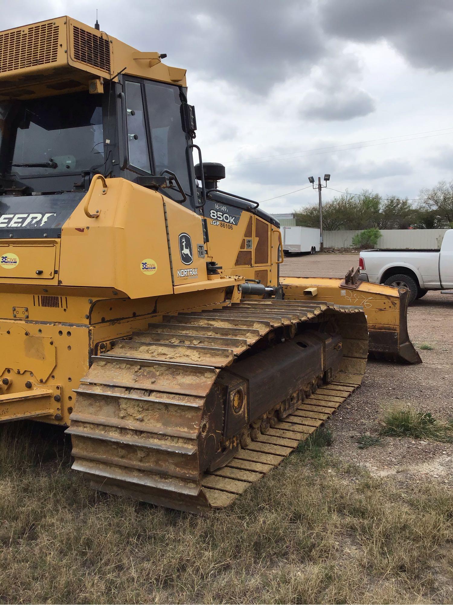 2013 JOHN DEERE 850K LGP NORTRAX BULL DOZER