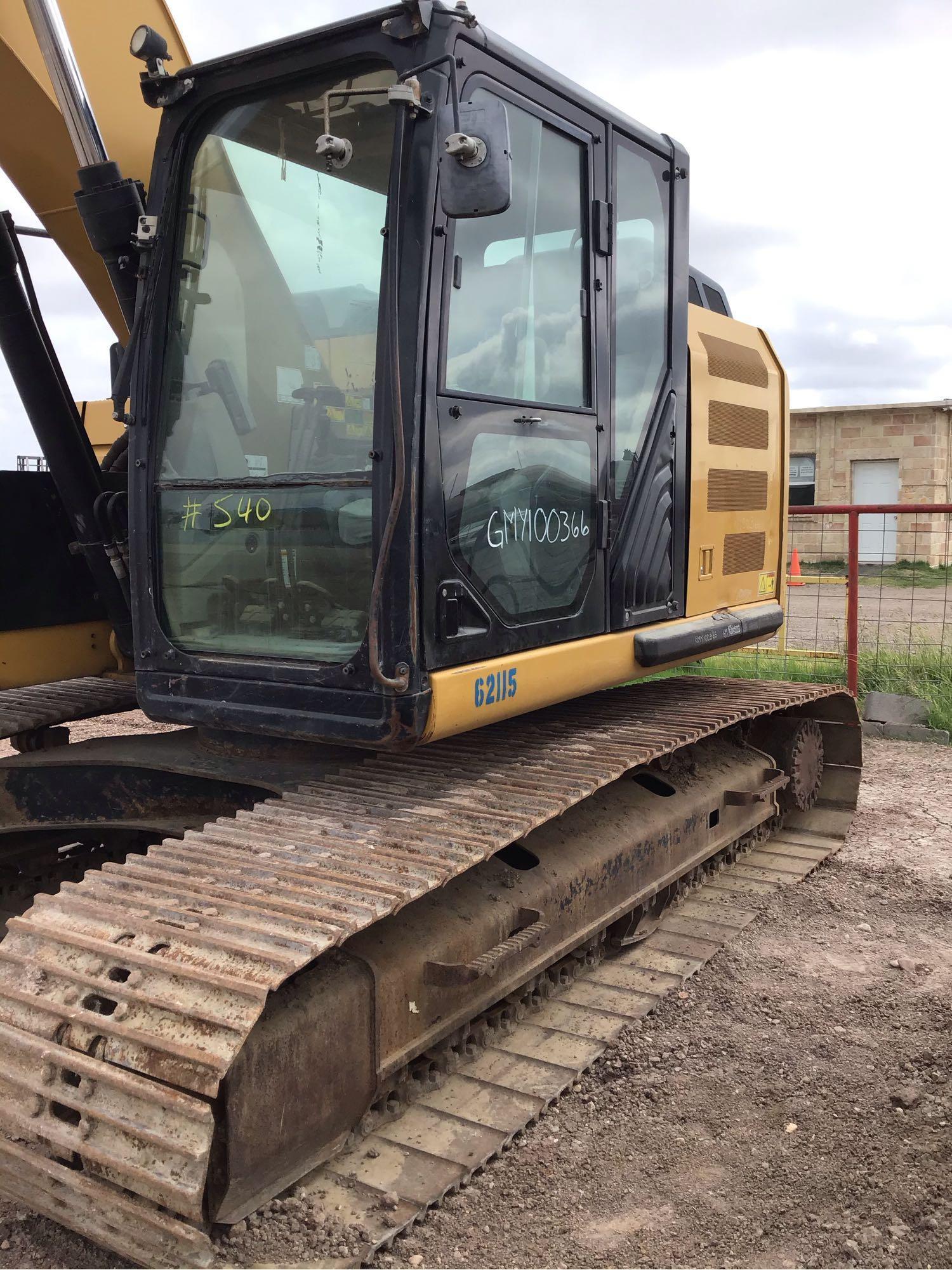 320 E LRR Caterpillar Excavator, Srl# TFX00455