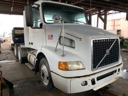 2008 Volvo VNM Truck, VIN # 4V4MC9GFX8N487606