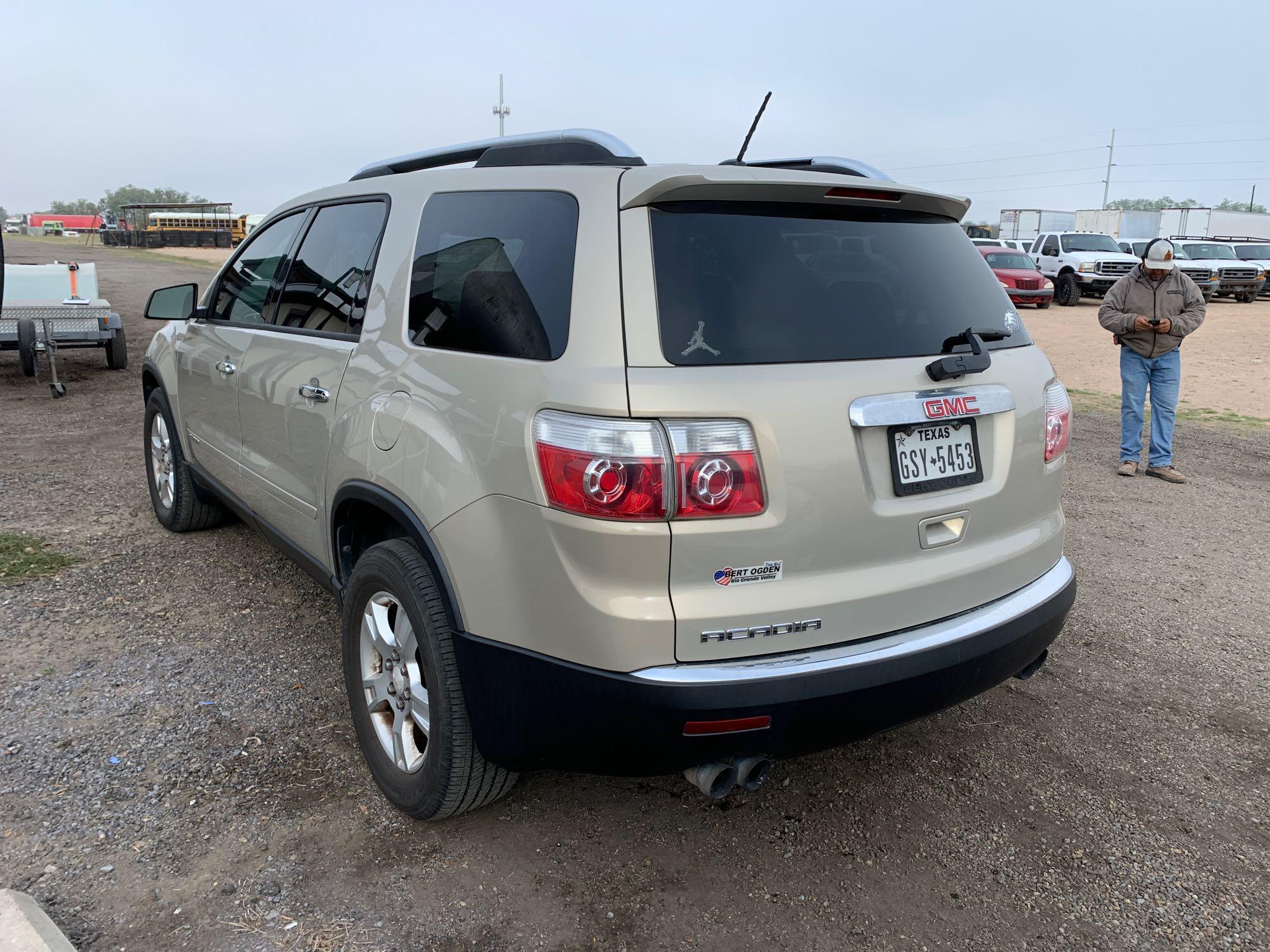 2008 GMC Acadia Multipurpose Vehicle (MPV), VIN # 1GKER13758J299439 (TEXAS TITLE), RUNNING CONDITION