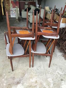 8 Chairs