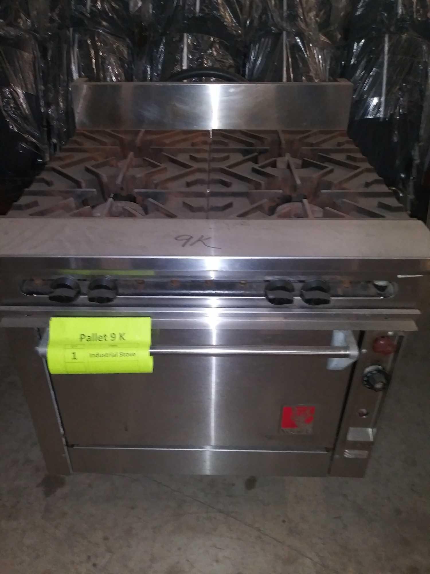 (1)Wolf 4-Burner Commercial Gas Stove