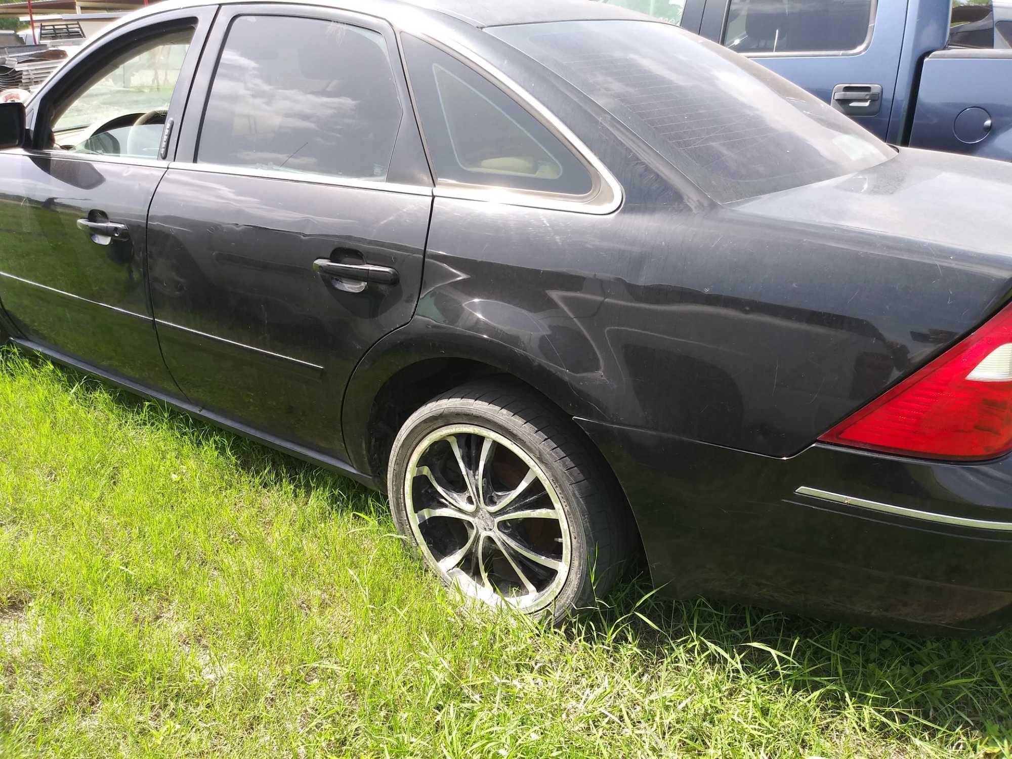 2005 Ford Five Hundred Passenger Car, VIN # 1FAFP231X5G158873 *TO BE SOLD TO THE HIGHEST BIDDER*