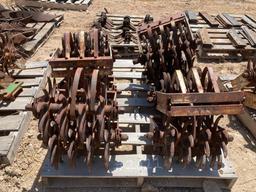 Pallet w/Cultivator Gangs 4-Spikes (10)