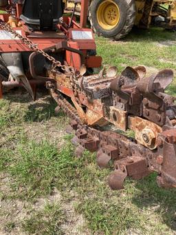 2310 Ditch Witch Trencher S#3E1375 HRS: 1,411 RUNS & DRIVES