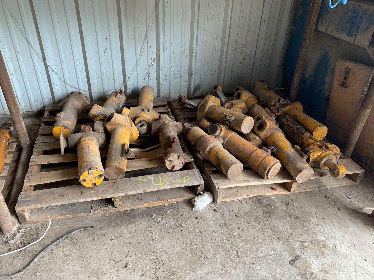 JD Backhoe Hydraulic Cylinders