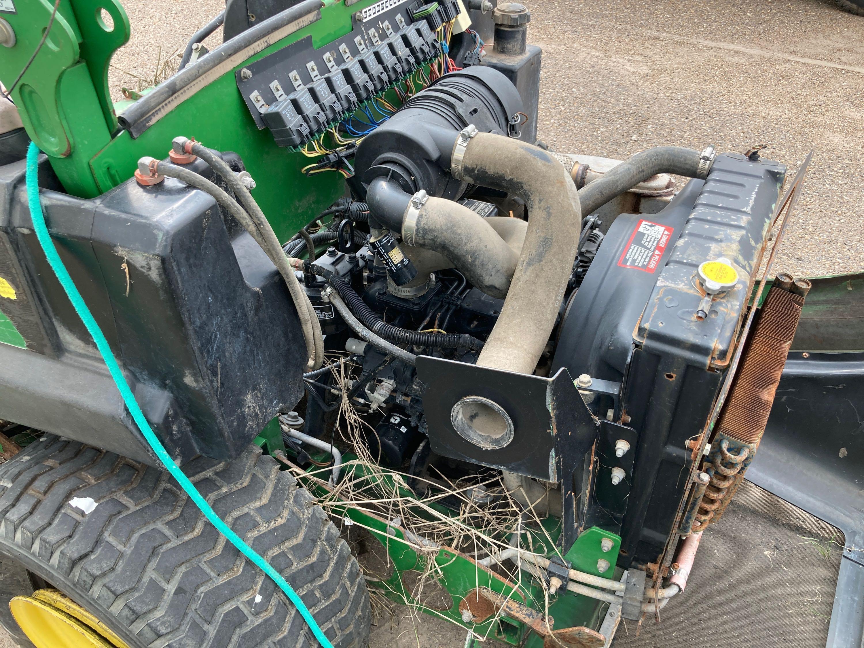 John Deere 997 Mower (MISSING PARTS, INCOMPLETE) S#TC997SC041637