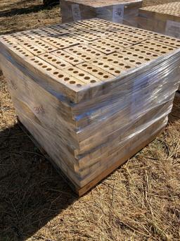 Pallet w/Decorative Bricks (480 Pcs) 3'' x 10''