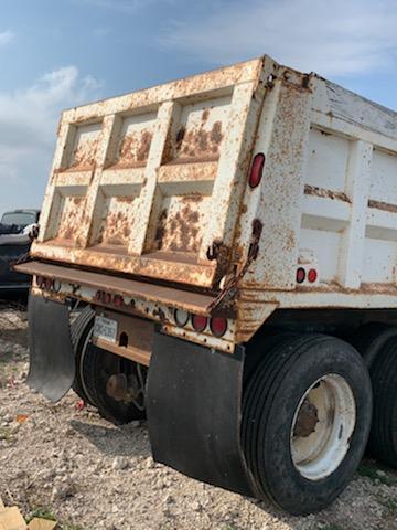 1990 Freightliner FLD120 Dump Truck, VIN # 1FUYDCYB1LP370781