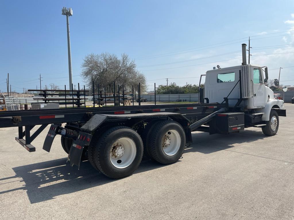 1995 Volvo Roll Off Truck, VIN # 4V2JCBMD68R533544