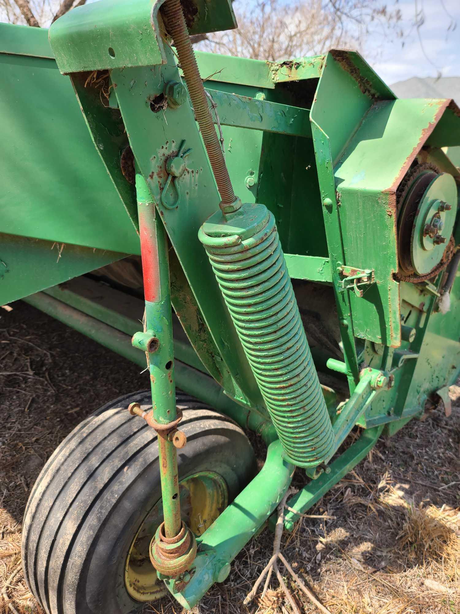 John Deere Haybine