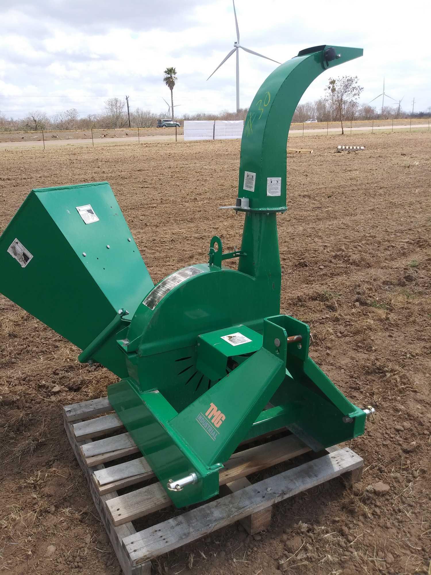 Unused 4'' Wood Chipper w/PTO Drive Shaft Compactor