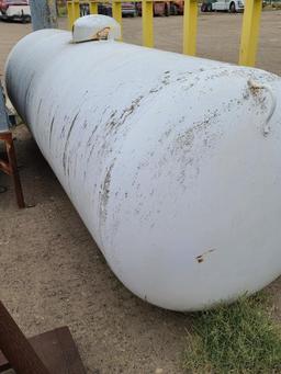 1,000 Gal. Propane Tank