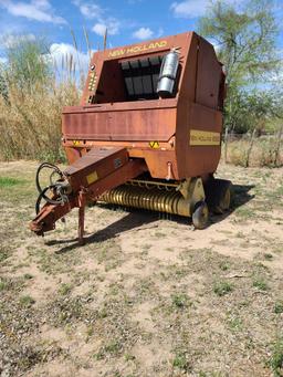 Holland Round Baler