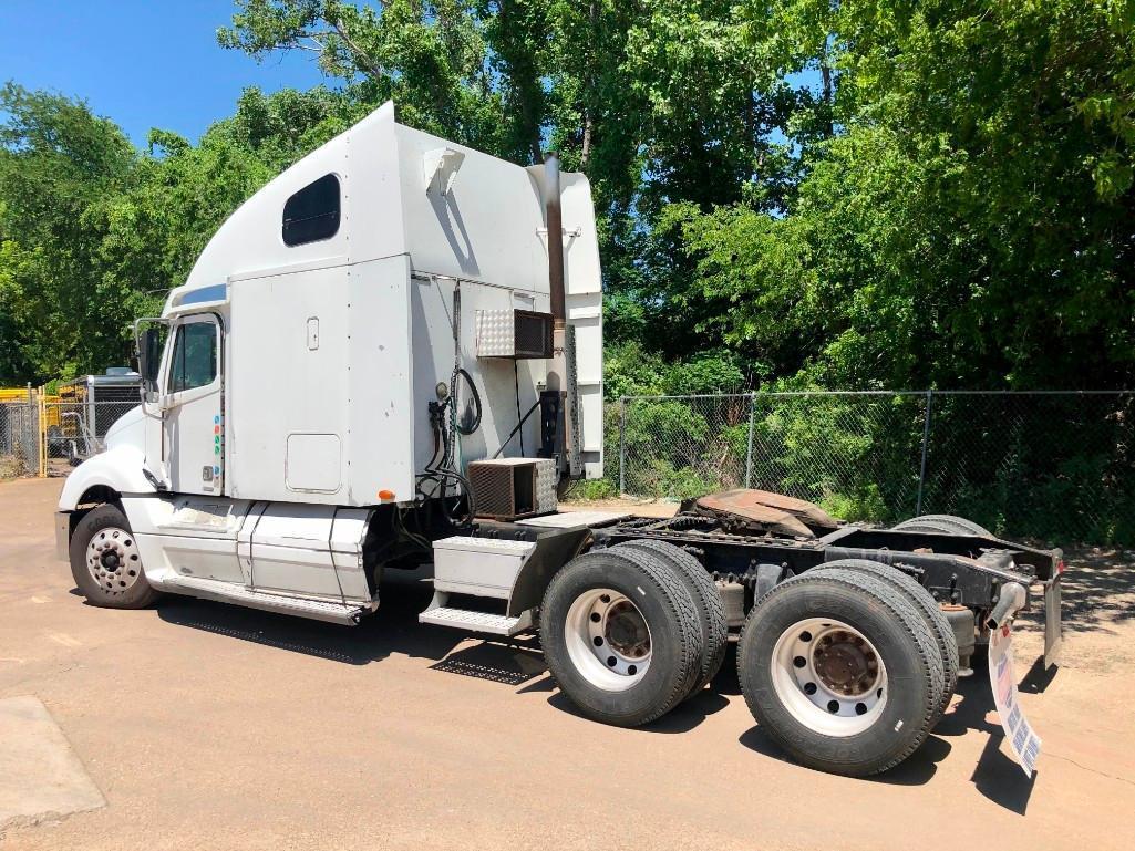 2002 Freightliner Columbia 120 Truck, VIN # 1FUJA6CG02PJ02639