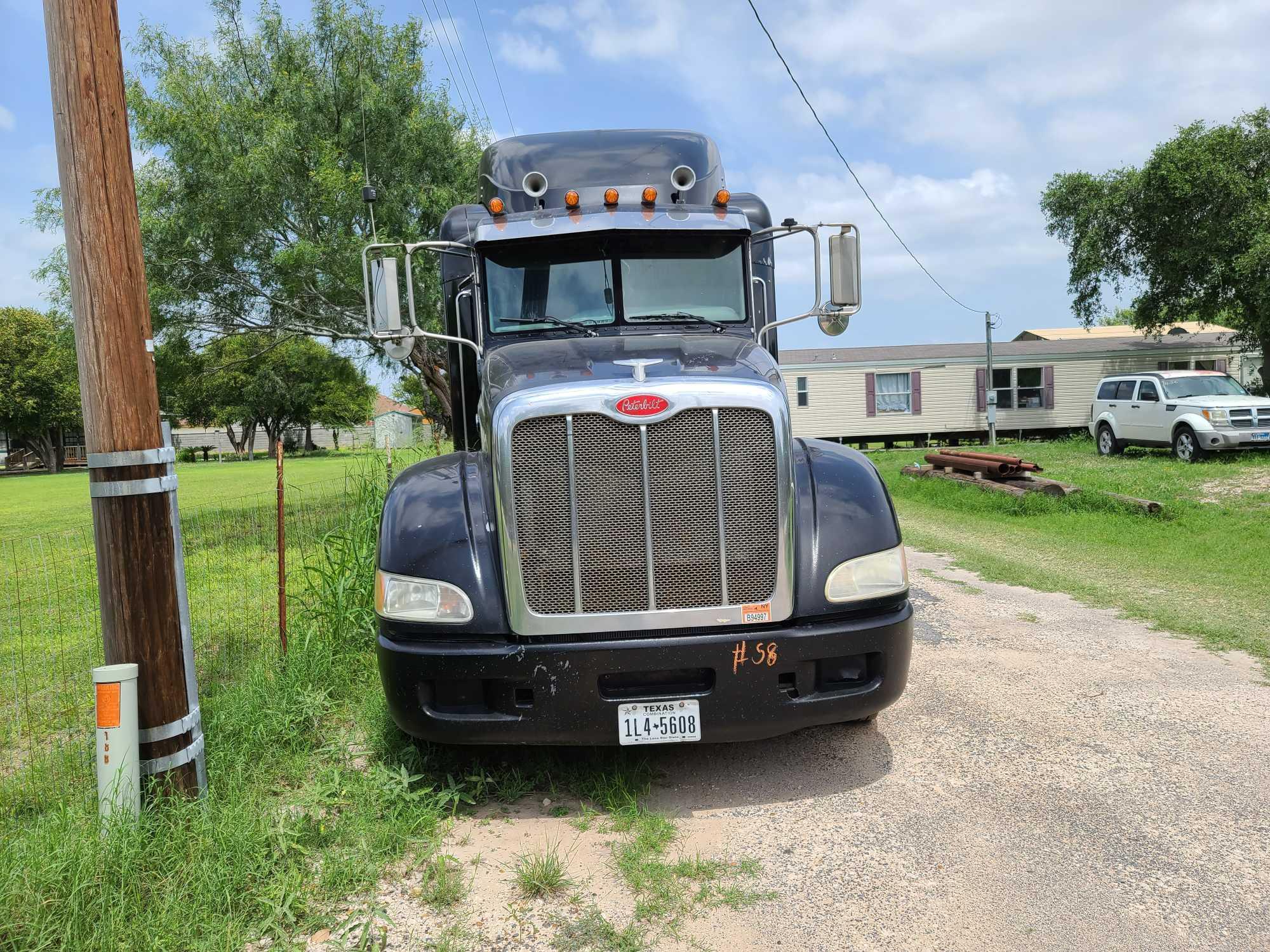 2008 Peterbilt 386 Truck, VIN # 1XPHD49X18D755918