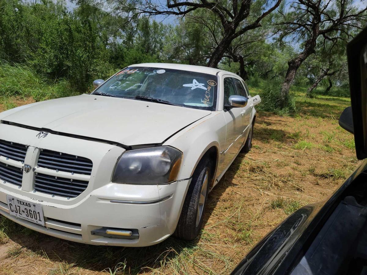 2005 Dodge Magnum Passenger Car, VIN # 2D4FV48T85H623597