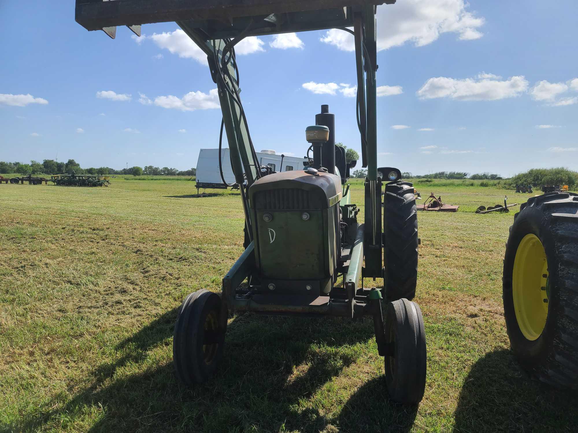 John Deere 3010 Tractor