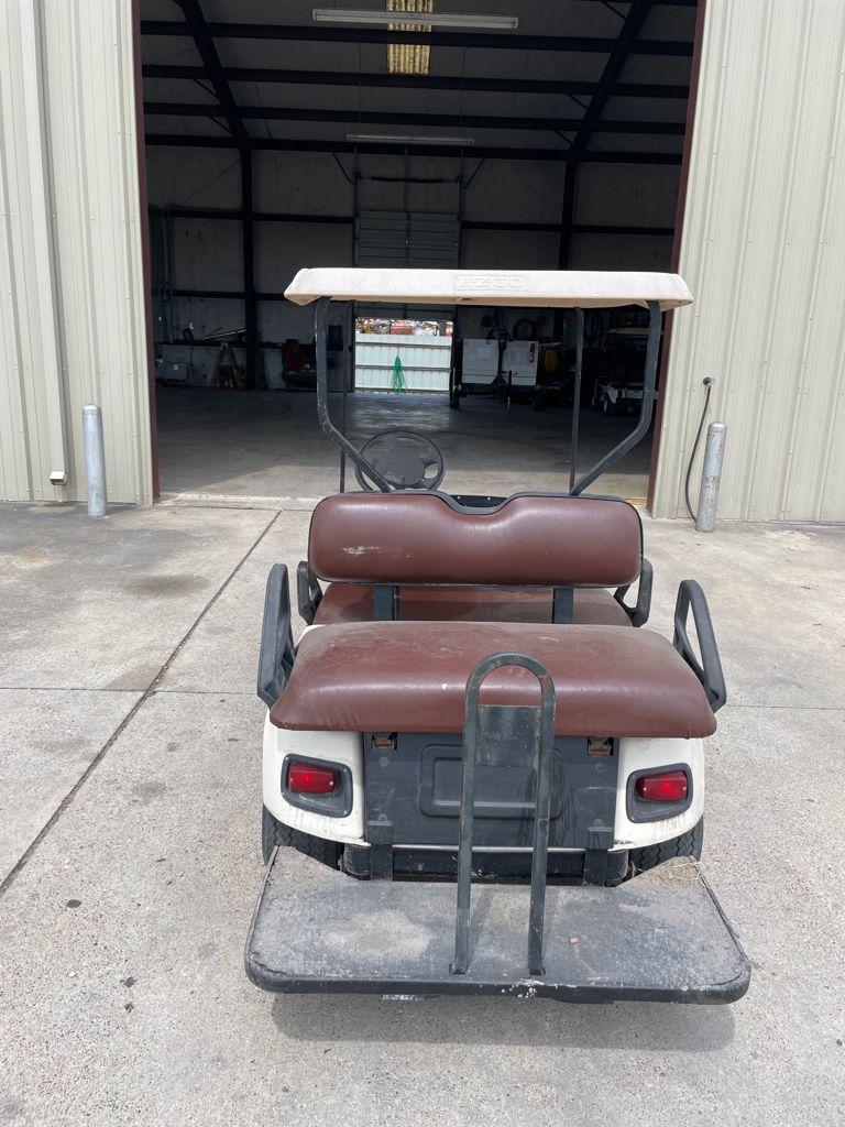 EZ-GO ELECTRIC GOLF CART