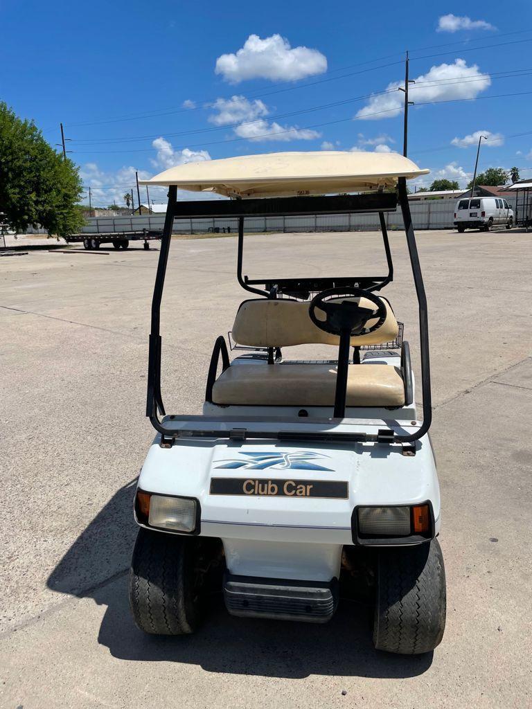 CLUB CAR ELECTRIC GOLF CART