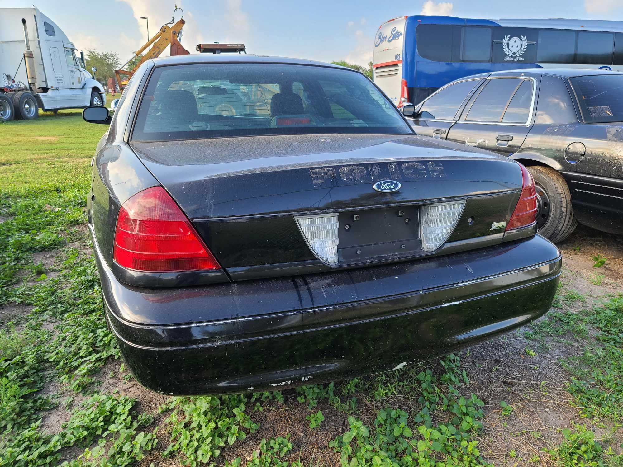 2009 Ford Crown Victoria Passenger Car, VIN # 2FAFP71W39X104679