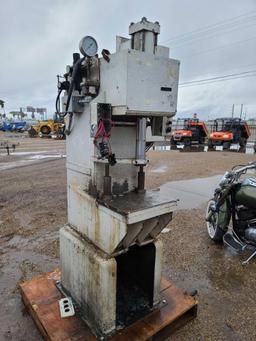 Industrial Hydraulic Press