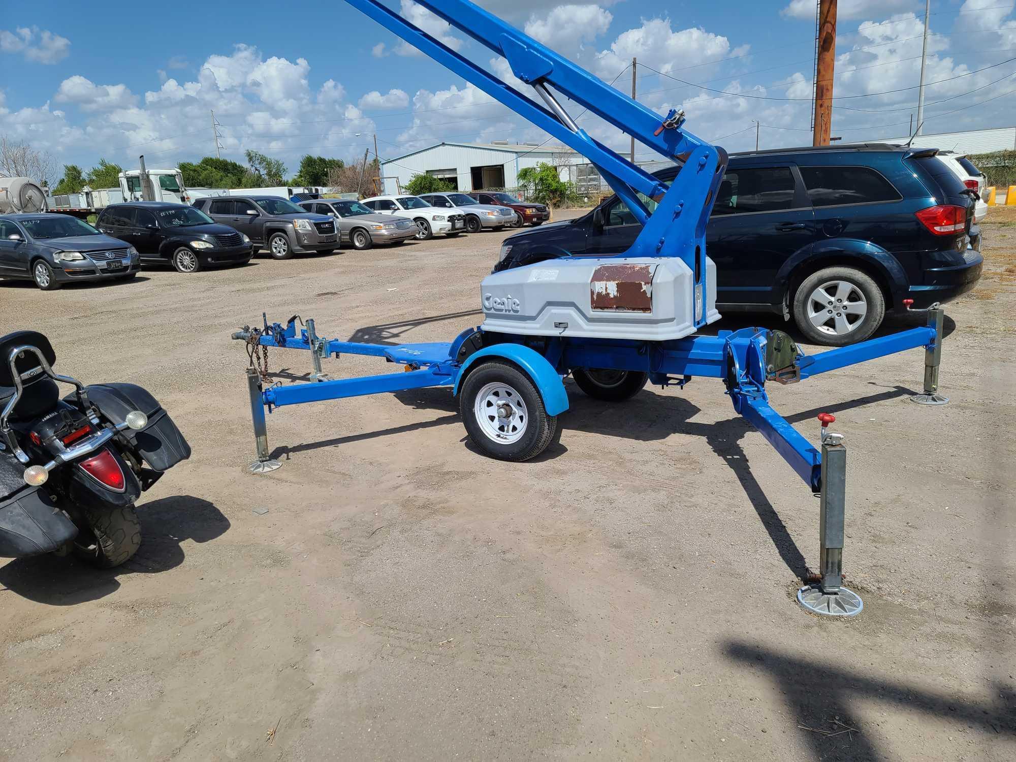 2008 Genie TZ34/20 Towable Boom Lift