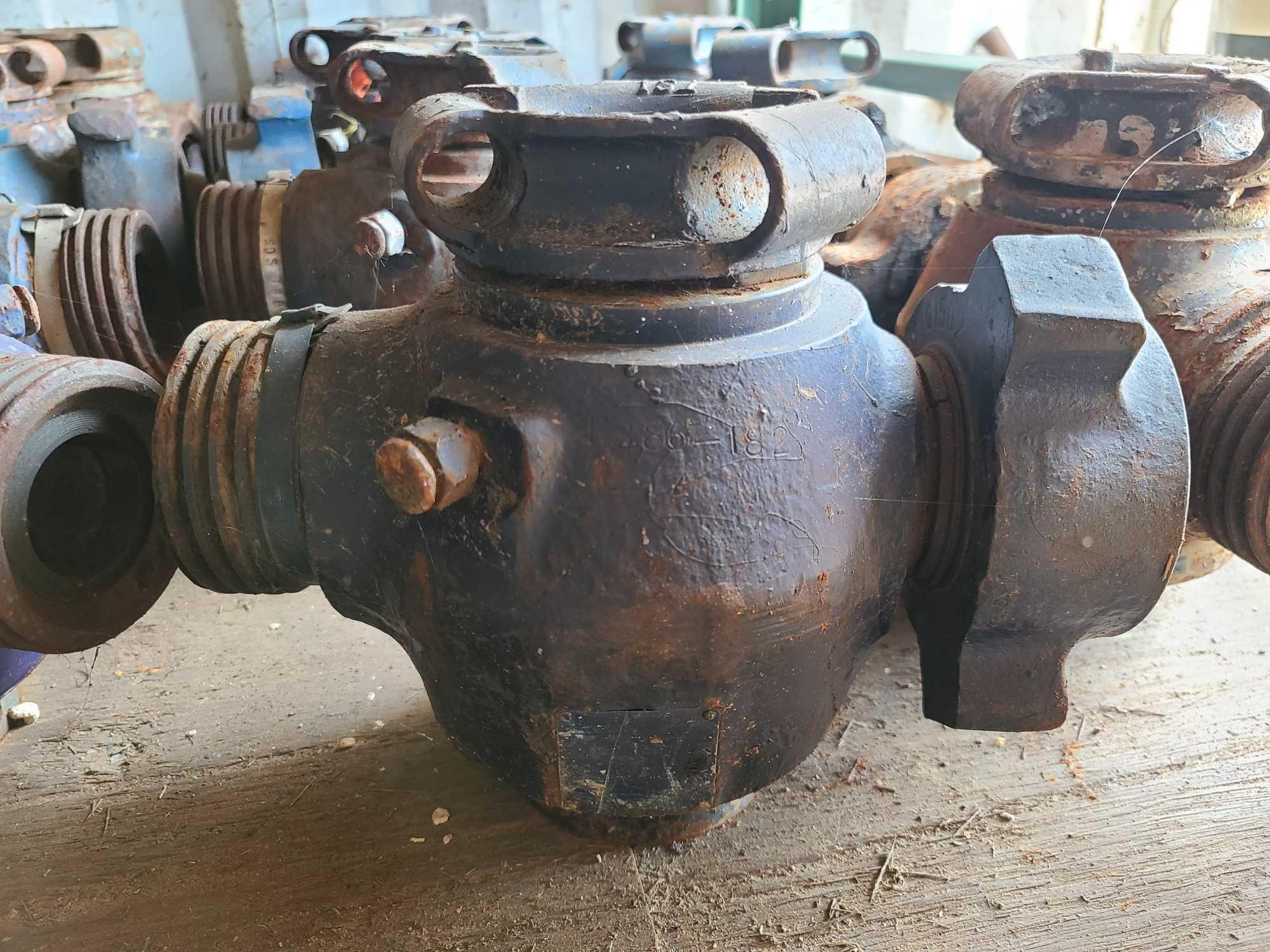 Lot w/ 1502 2-inch Valves