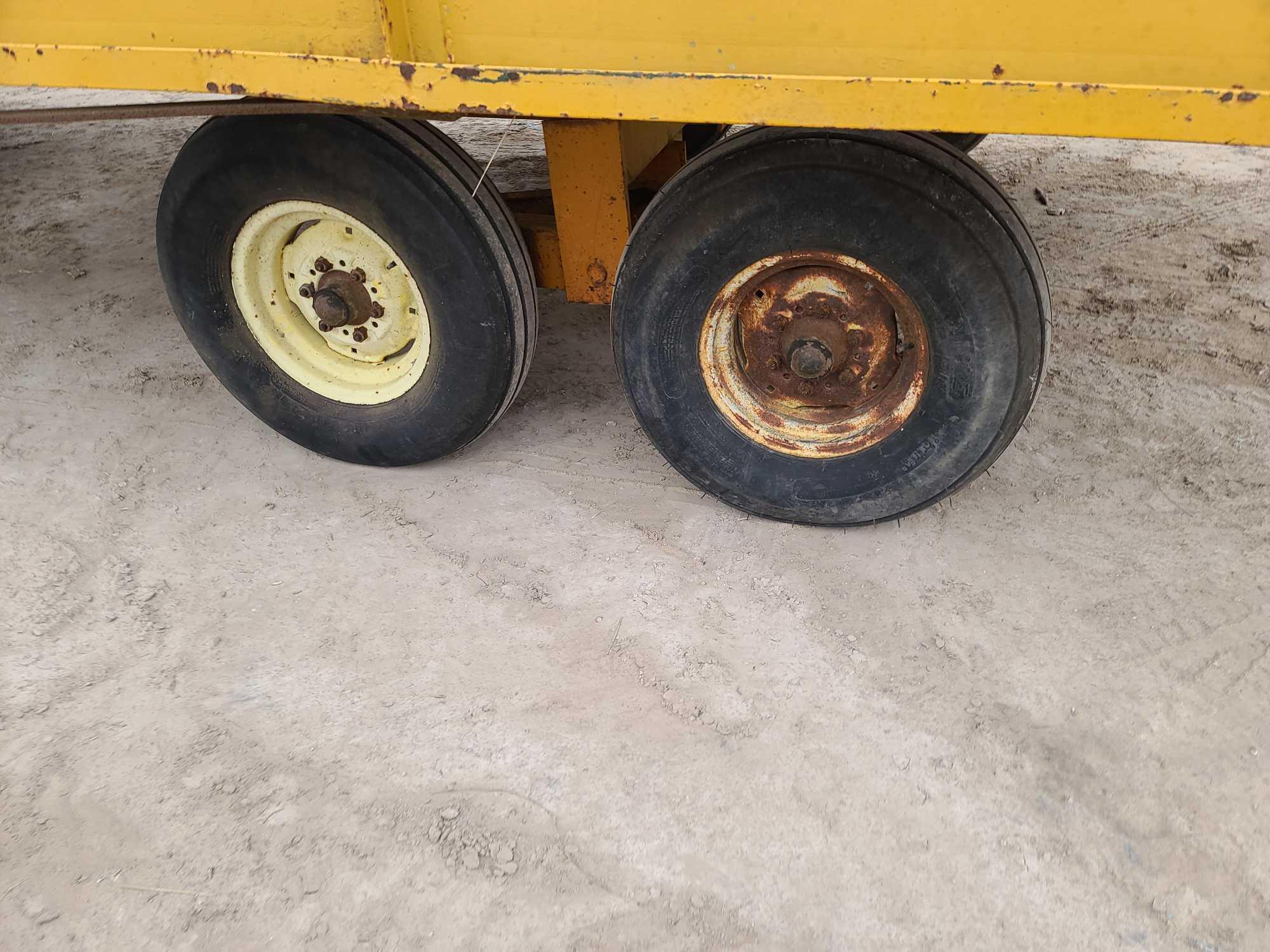 Utility Trailer Frame, Green Tanks